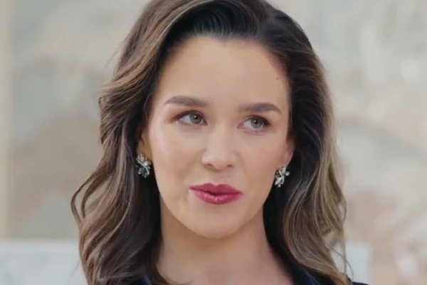 Natalie Parsons, short drama actor